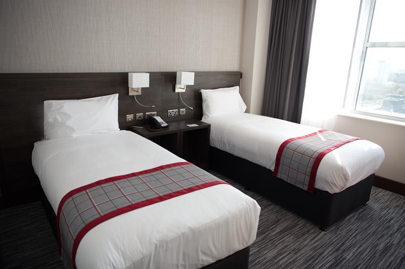 Hotel Ramada East Kilbride Exterior foto
